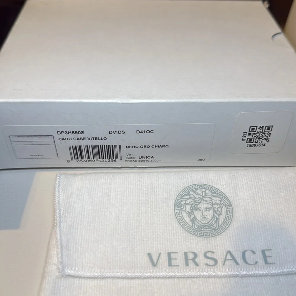 BRAND NEW - VERSACE Card Holder - Black with Gold letters - Picture 7 of 7